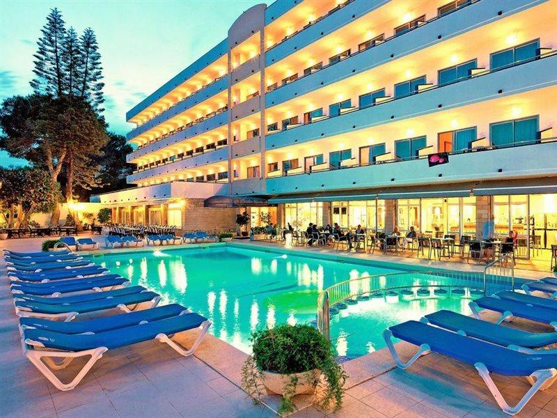 Hotel Mariant S'Illot  Buitenkant foto