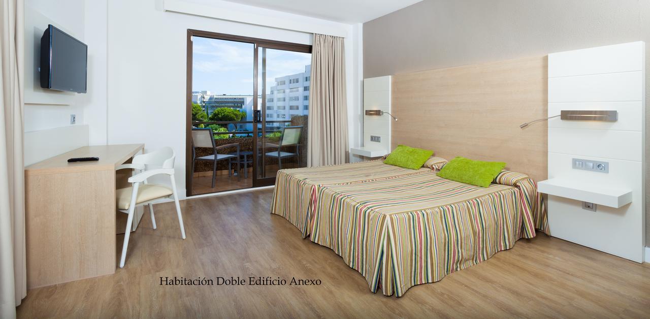 Hotel Mariant S'Illot  Buitenkant foto