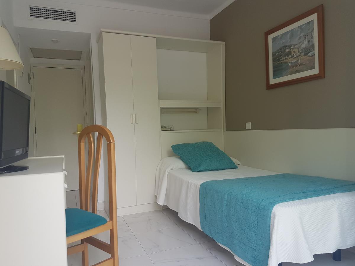 Hotel Mariant S'Illot  Buitenkant foto
